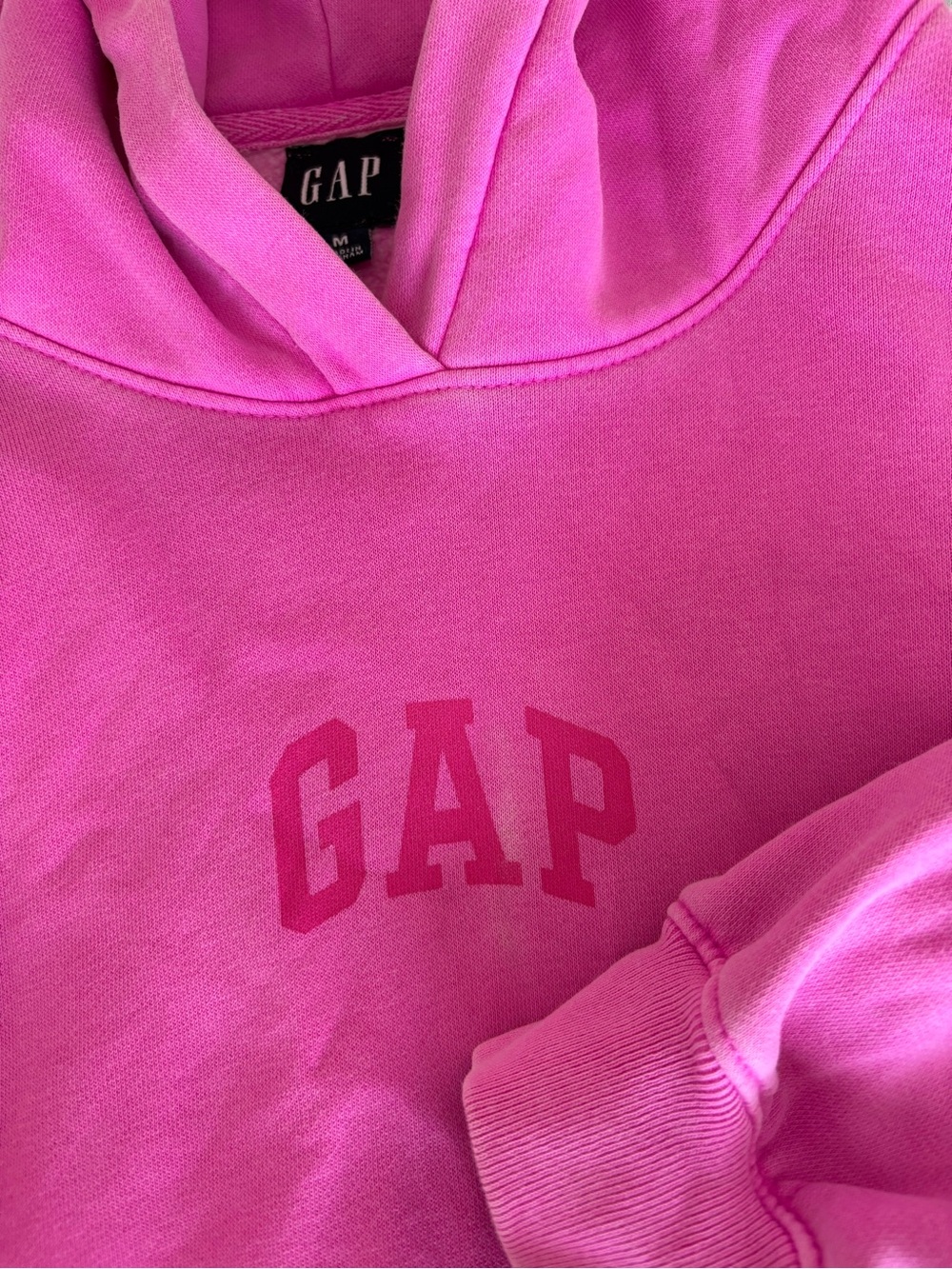 Women’s VintageSoft Crop Logo Hoodie | Gap - Picture 8 of 10
